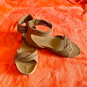 Zip up the back beige sandals